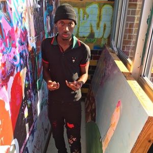 Meet your Posher, Troy